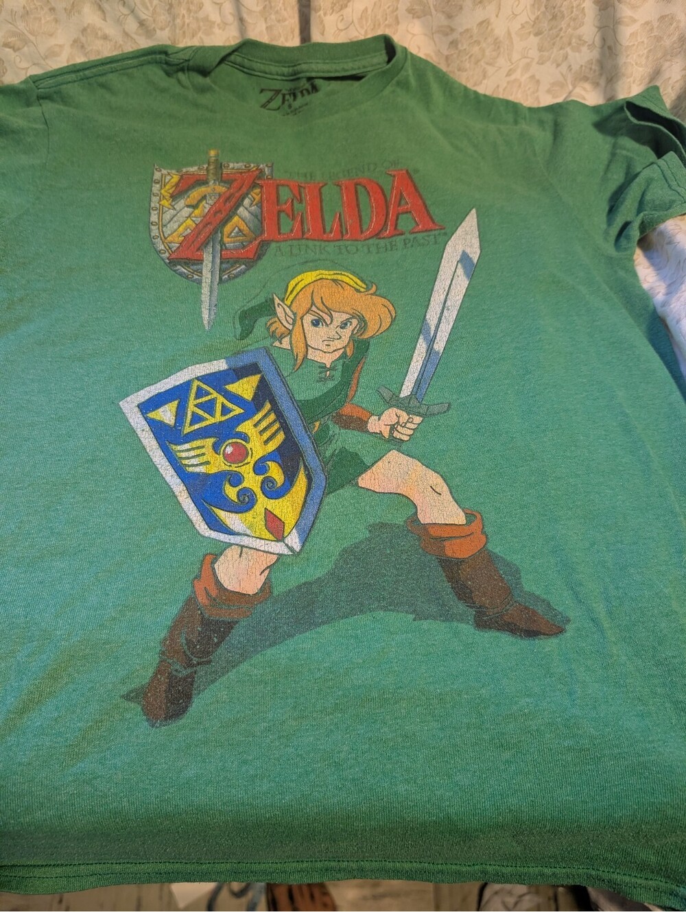 The Legend of Zelda Graphic Green T-Shirt Men’s Medium